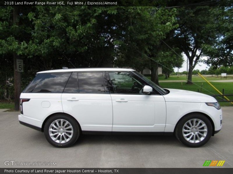 Fuji White / Espresso/Almond 2018 Land Rover Range Rover HSE