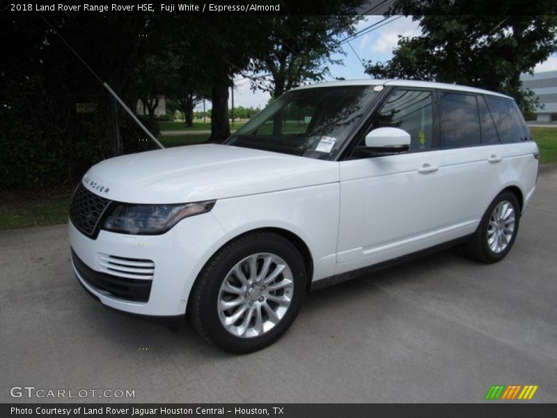 Fuji White / Espresso/Almond 2018 Land Rover Range Rover HSE