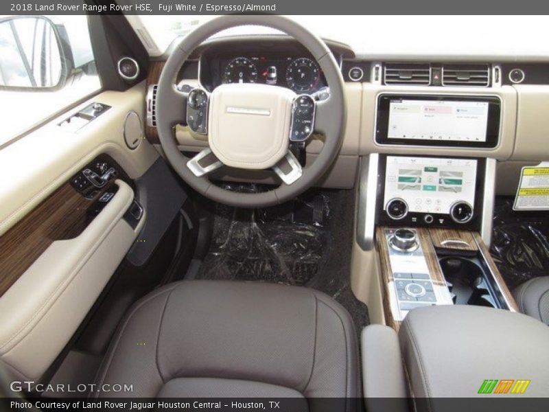 Fuji White / Espresso/Almond 2018 Land Rover Range Rover HSE