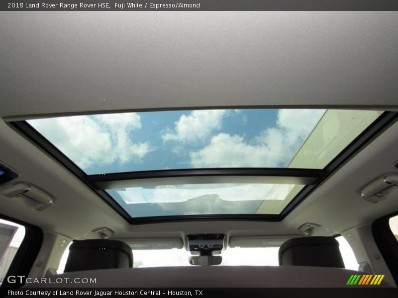 Fuji White / Espresso/Almond 2018 Land Rover Range Rover HSE