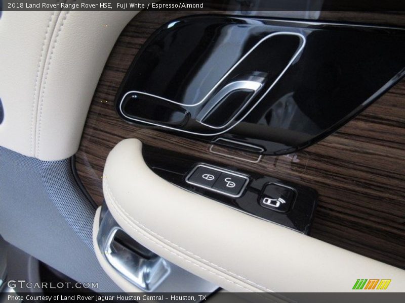 Fuji White / Espresso/Almond 2018 Land Rover Range Rover HSE