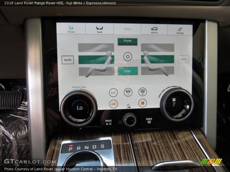 Fuji White / Espresso/Almond 2018 Land Rover Range Rover HSE
