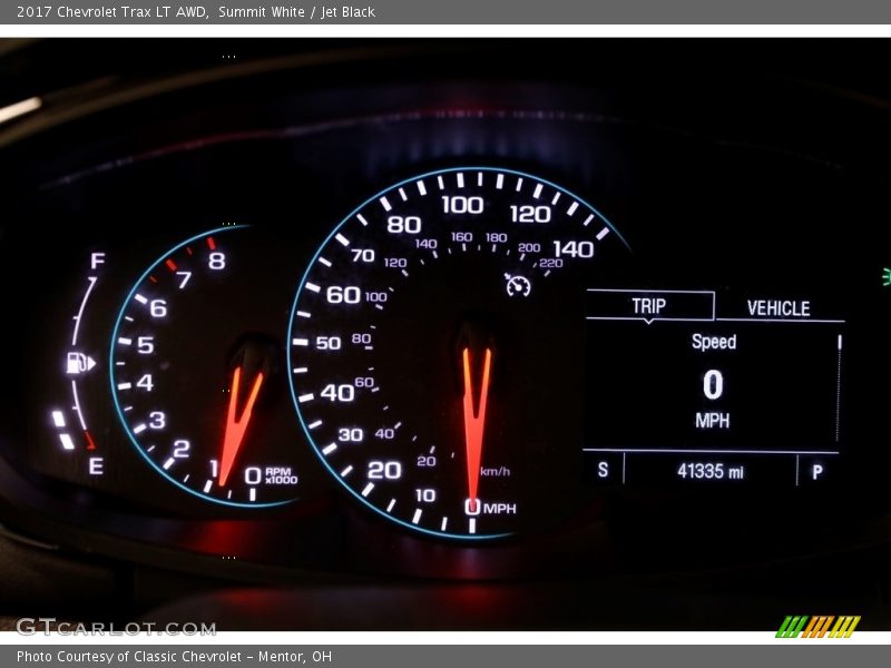 Summit White / Jet Black 2017 Chevrolet Trax LT AWD