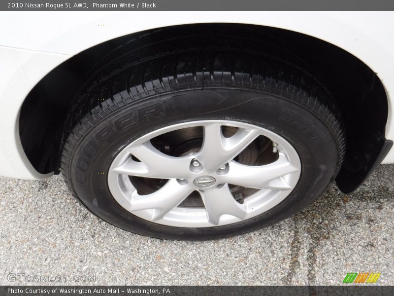 Phantom White / Black 2010 Nissan Rogue SL AWD