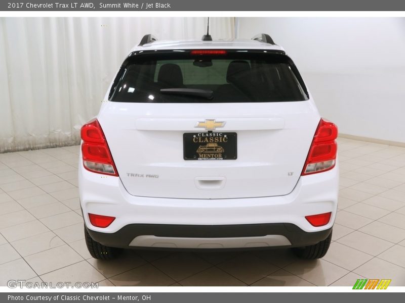 Summit White / Jet Black 2017 Chevrolet Trax LT AWD