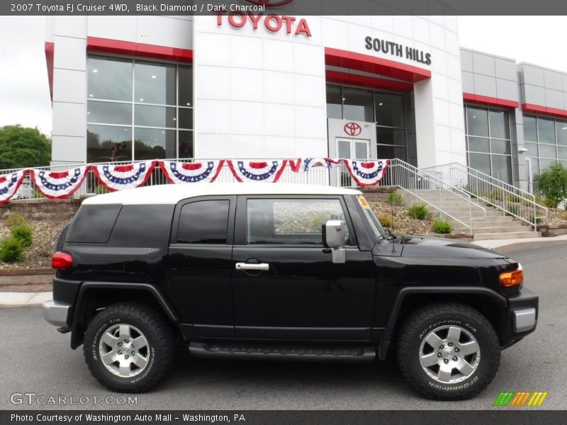 Black Diamond / Dark Charcoal 2007 Toyota FJ Cruiser 4WD