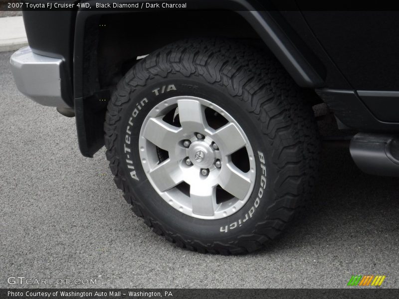 Black Diamond / Dark Charcoal 2007 Toyota FJ Cruiser 4WD