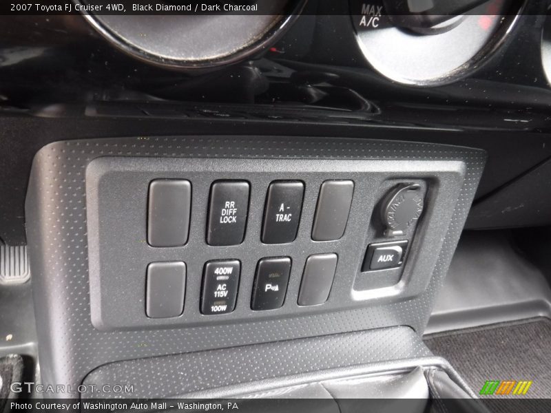 Black Diamond / Dark Charcoal 2007 Toyota FJ Cruiser 4WD
