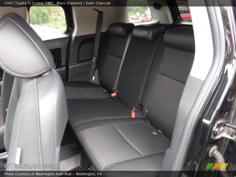 Black Diamond / Dark Charcoal 2007 Toyota FJ Cruiser 4WD
