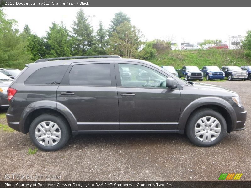 Granite Pearl / Black 2018 Dodge Journey SE
