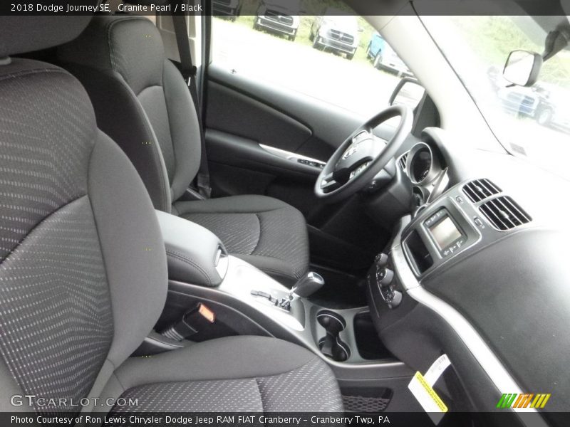 Granite Pearl / Black 2018 Dodge Journey SE