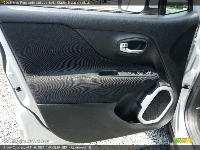 Glacier Metallic / Black 2018 Jeep Renegade Latitude 4x4
