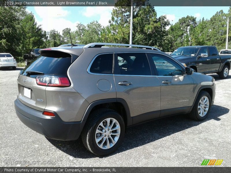 Light Brownstone Pearl / Black 2019 Jeep Cherokee Latitude