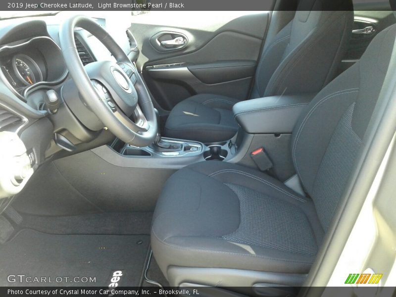 Light Brownstone Pearl / Black 2019 Jeep Cherokee Latitude