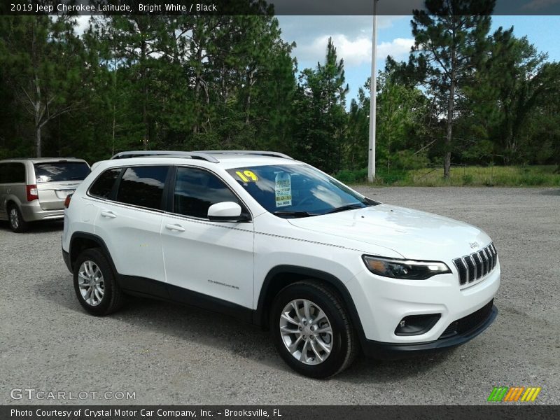 Bright White / Black 2019 Jeep Cherokee Latitude