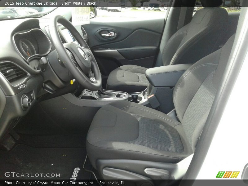 Bright White / Black 2019 Jeep Cherokee Latitude