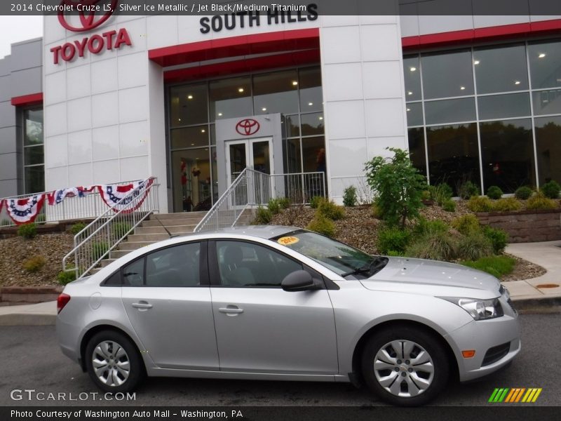 Silver Ice Metallic / Jet Black/Medium Titanium 2014 Chevrolet Cruze LS