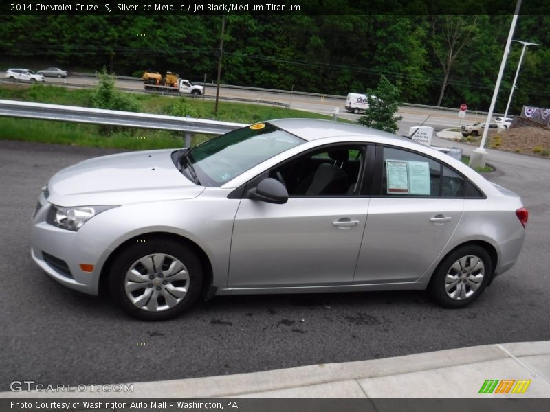 Silver Ice Metallic / Jet Black/Medium Titanium 2014 Chevrolet Cruze LS