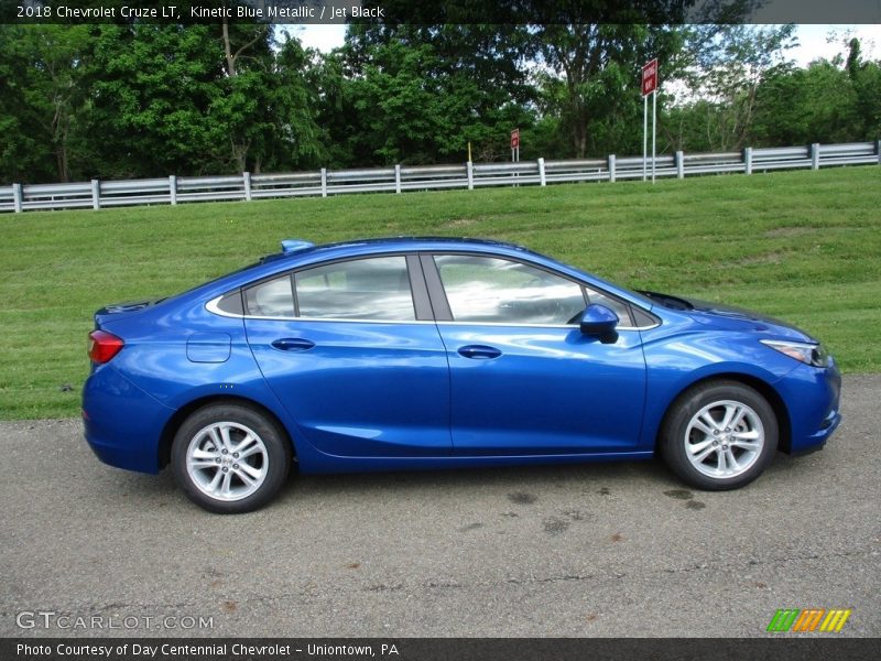 Kinetic Blue Metallic / Jet Black 2018 Chevrolet Cruze LT