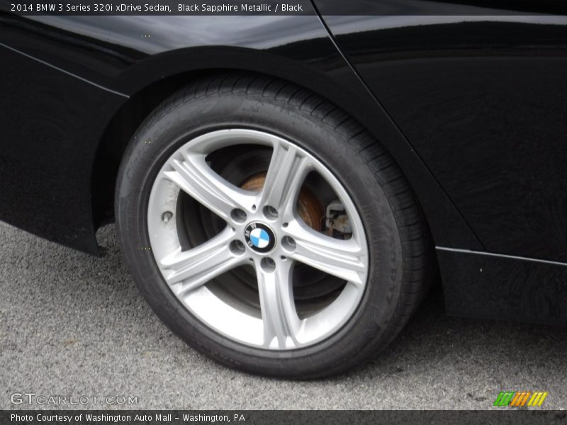 Black Sapphire Metallic / Black 2014 BMW 3 Series 320i xDrive Sedan