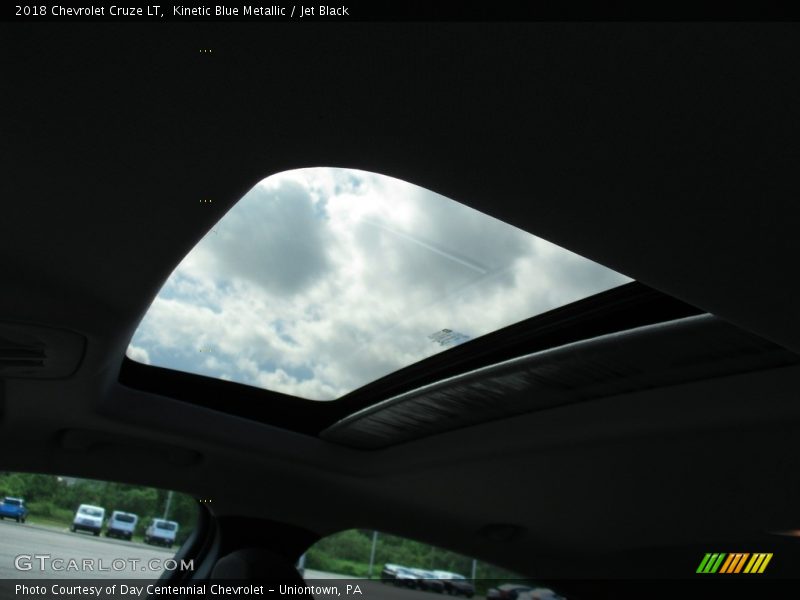 Kinetic Blue Metallic / Jet Black 2018 Chevrolet Cruze LT