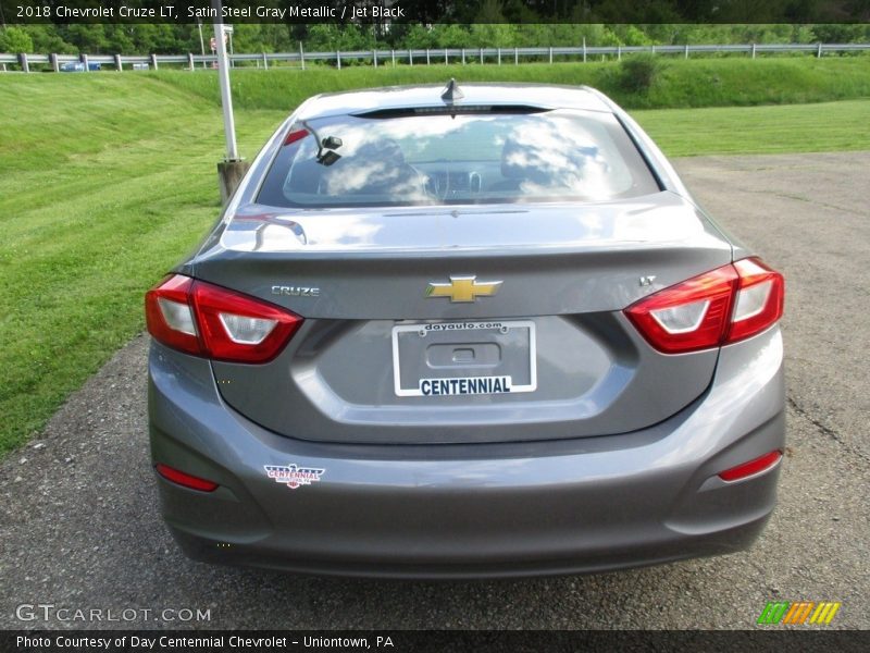 Satin Steel Gray Metallic / Jet Black 2018 Chevrolet Cruze LT