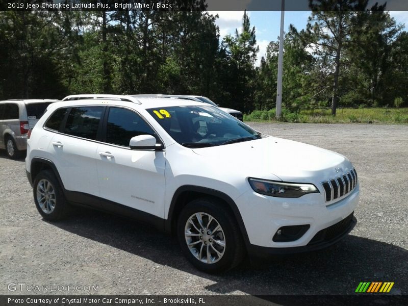 Bright White / Black 2019 Jeep Cherokee Latitude Plus