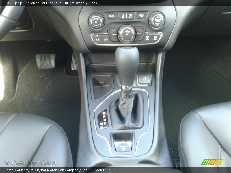 Bright White / Black 2019 Jeep Cherokee Latitude Plus