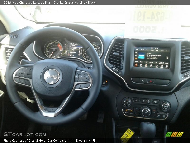 Granite Crystal Metallic / Black 2019 Jeep Cherokee Latitude Plus