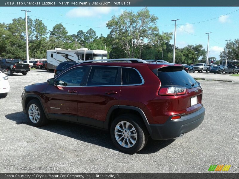Velvet Red Pearl / Black/Light Frost Beige 2019 Jeep Cherokee Latitude