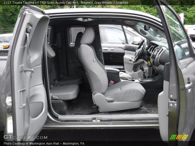 Magnetic Gray Metallic / Graphite 2013 Toyota Tacoma V6 TRD Sport Access Cab 4x4