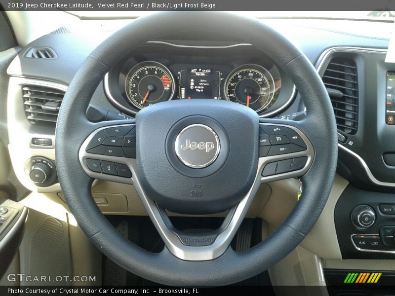 Velvet Red Pearl / Black/Light Frost Beige 2019 Jeep Cherokee Latitude