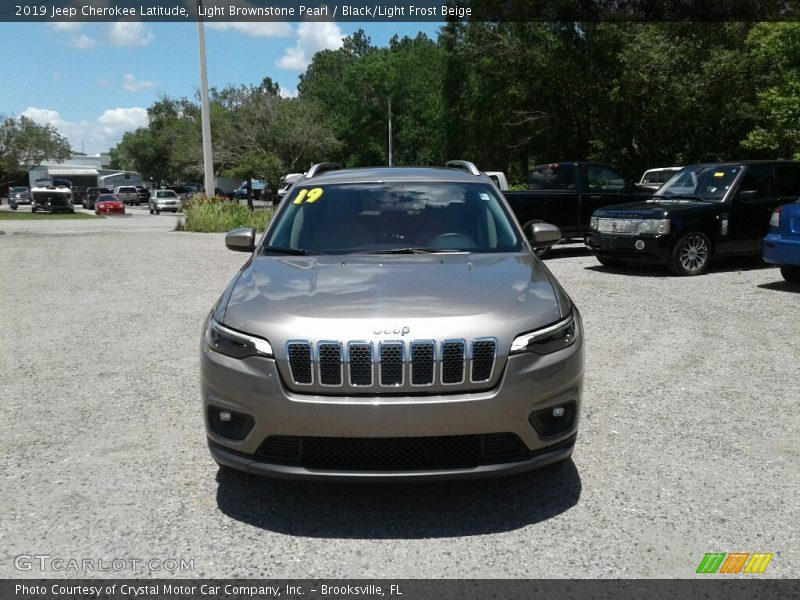 Light Brownstone Pearl / Black/Light Frost Beige 2019 Jeep Cherokee Latitude