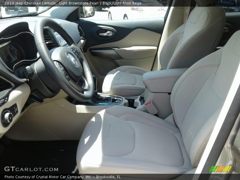 Light Brownstone Pearl / Black/Light Frost Beige 2019 Jeep Cherokee Latitude
