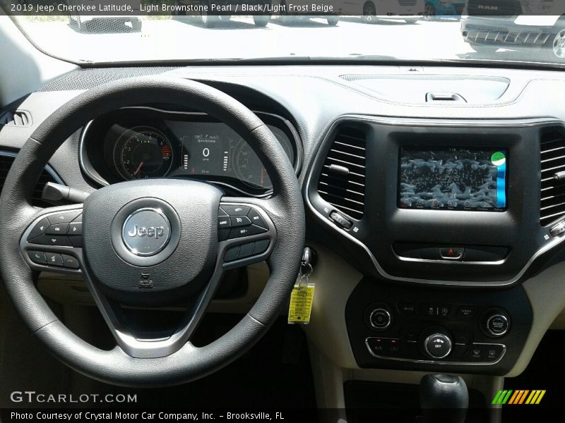 Light Brownstone Pearl / Black/Light Frost Beige 2019 Jeep Cherokee Latitude
