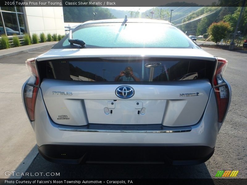 Classic Silver Metallic / Black 2016 Toyota Prius Four Touring
