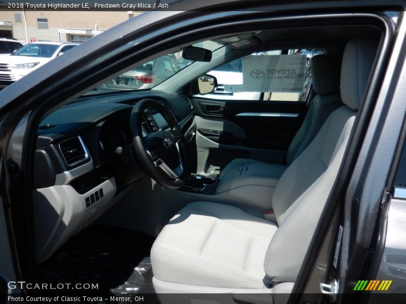 Predawn Gray Mica / Ash 2018 Toyota Highlander LE