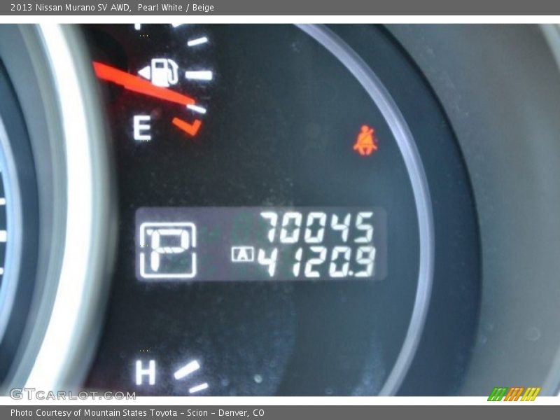 Pearl White / Beige 2013 Nissan Murano SV AWD