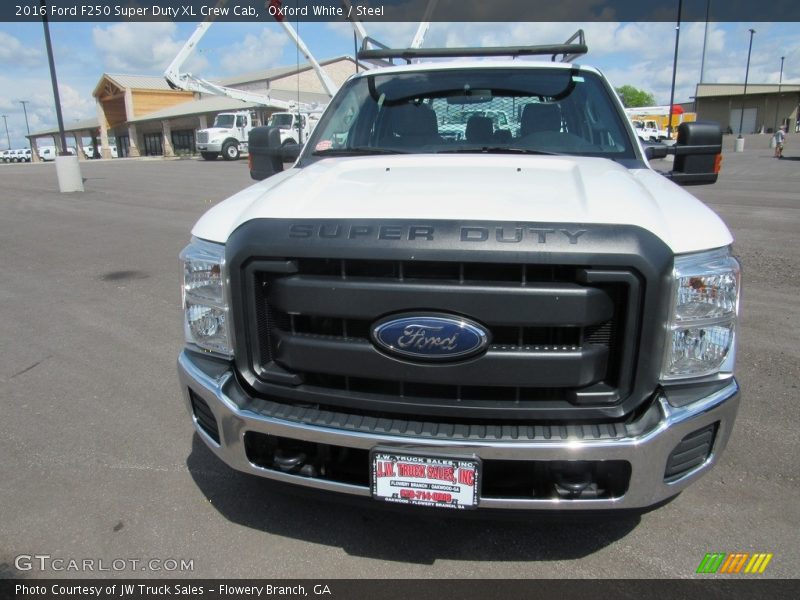 Oxford White / Steel 2016 Ford F250 Super Duty XL Crew Cab