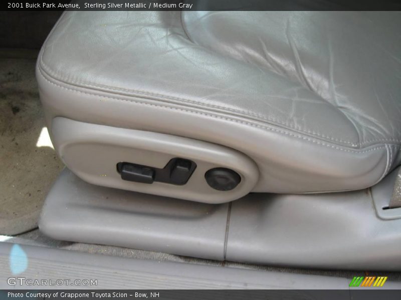 Sterling Silver Metallic / Medium Gray 2001 Buick Park Avenue
