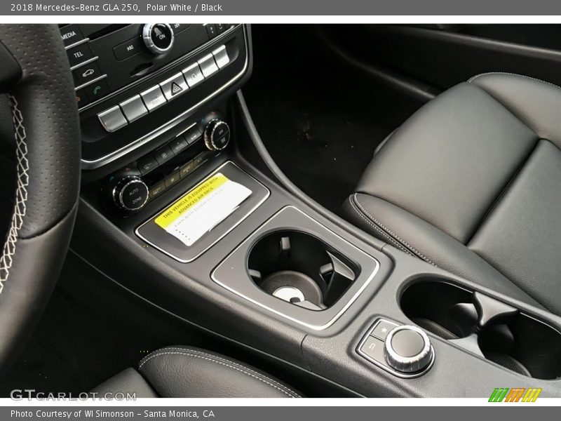 Polar White / Black 2018 Mercedes-Benz GLA 250