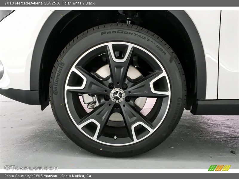 Polar White / Black 2018 Mercedes-Benz GLA 250