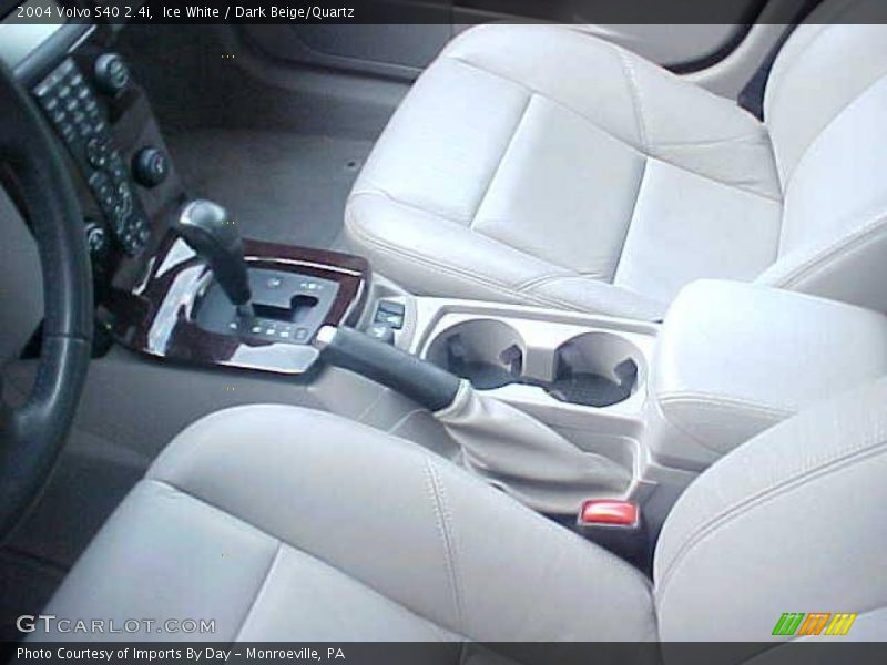 Ice White / Dark Beige/Quartz 2004 Volvo S40 2.4i