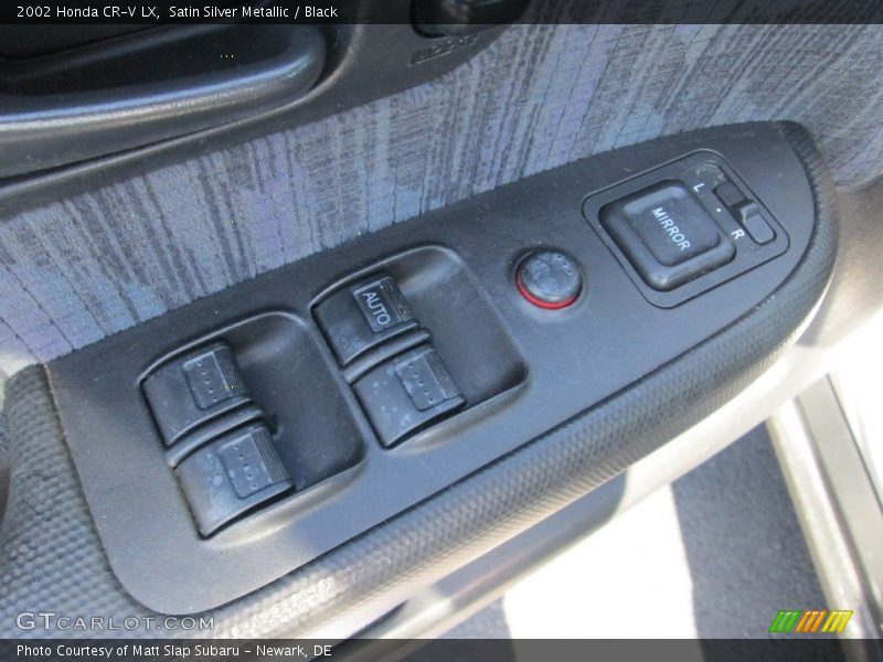 Satin Silver Metallic / Black 2002 Honda CR-V LX