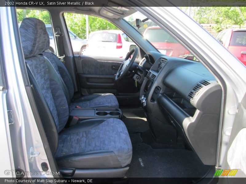 Satin Silver Metallic / Black 2002 Honda CR-V LX