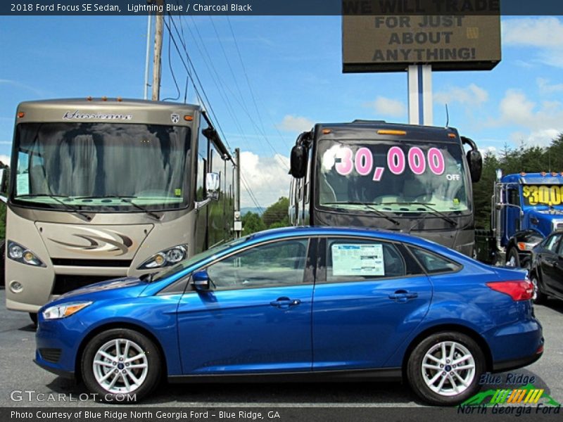 Lightning Blue / Charcoal Black 2018 Ford Focus SE Sedan