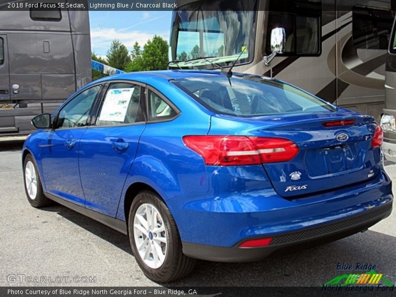 Lightning Blue / Charcoal Black 2018 Ford Focus SE Sedan