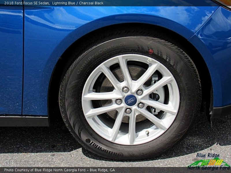 Lightning Blue / Charcoal Black 2018 Ford Focus SE Sedan