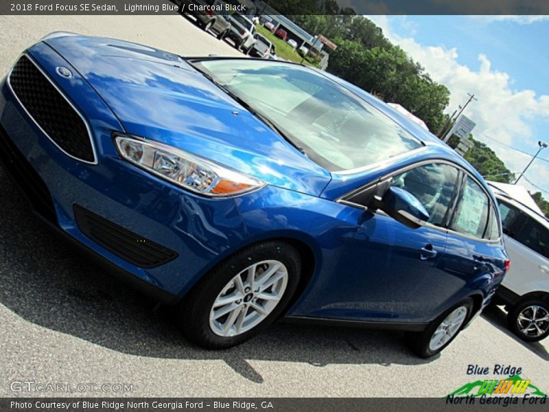 Lightning Blue / Charcoal Black 2018 Ford Focus SE Sedan