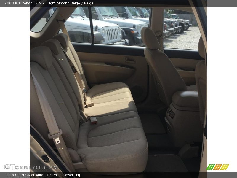 Light Almond Beige / Beige 2008 Kia Rondo LX V6